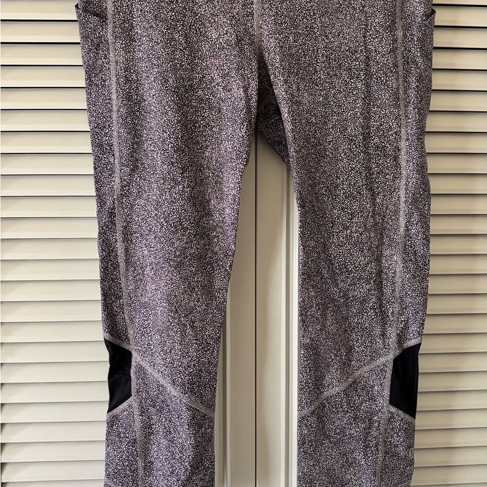 lululemon athletica Black and Gray Leggings SZ 10